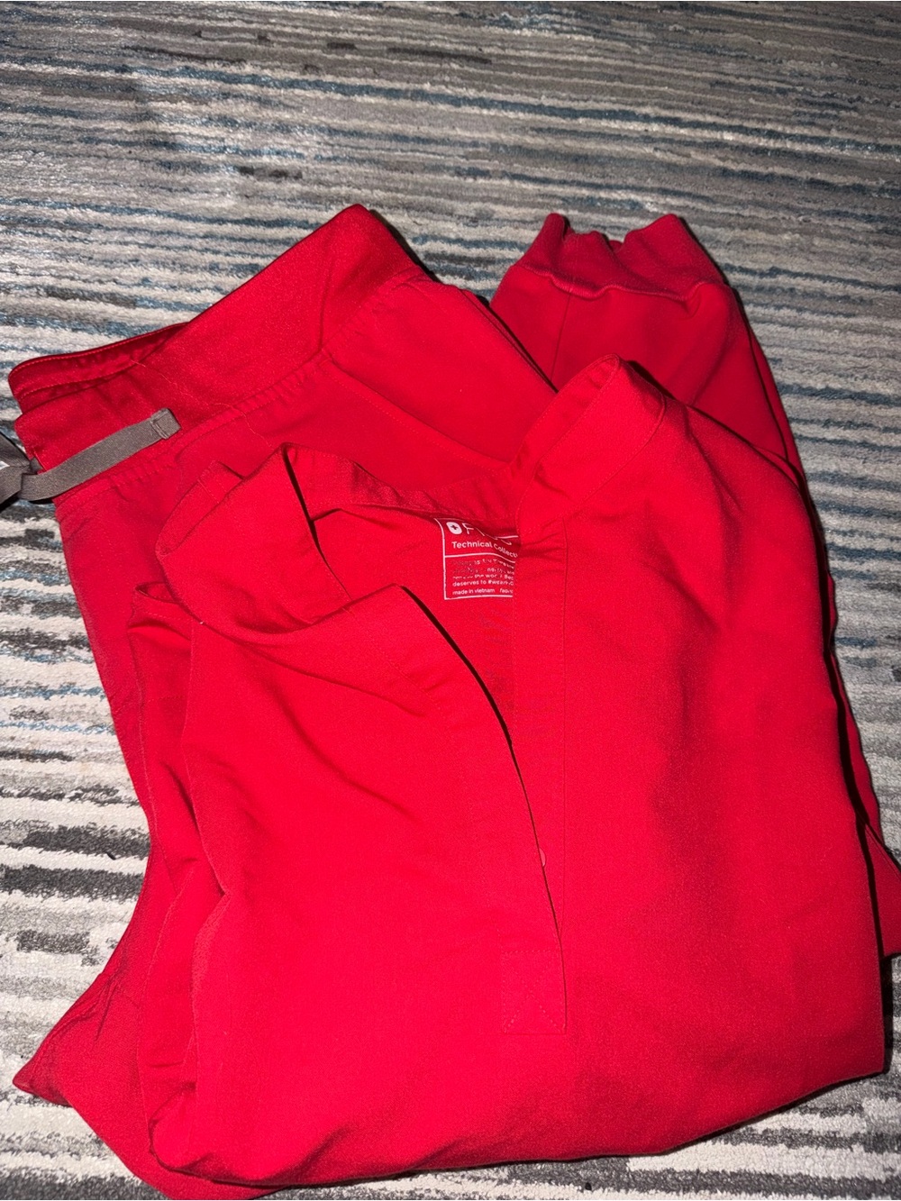 Figs Scrubs - Winning Red - XXL Jogger Bottoms & XL (Oversized) Rafaela Top